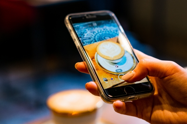 スマホ　コーヒー